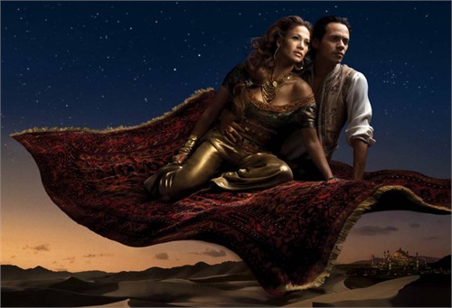 Vợ chồng Jennifer Lopez cưỡi   thảm bay